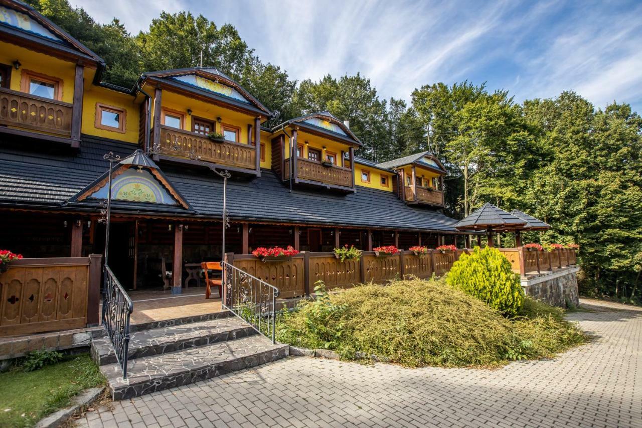 Koliba Expo Hotel Zelezna Bagian luar foto