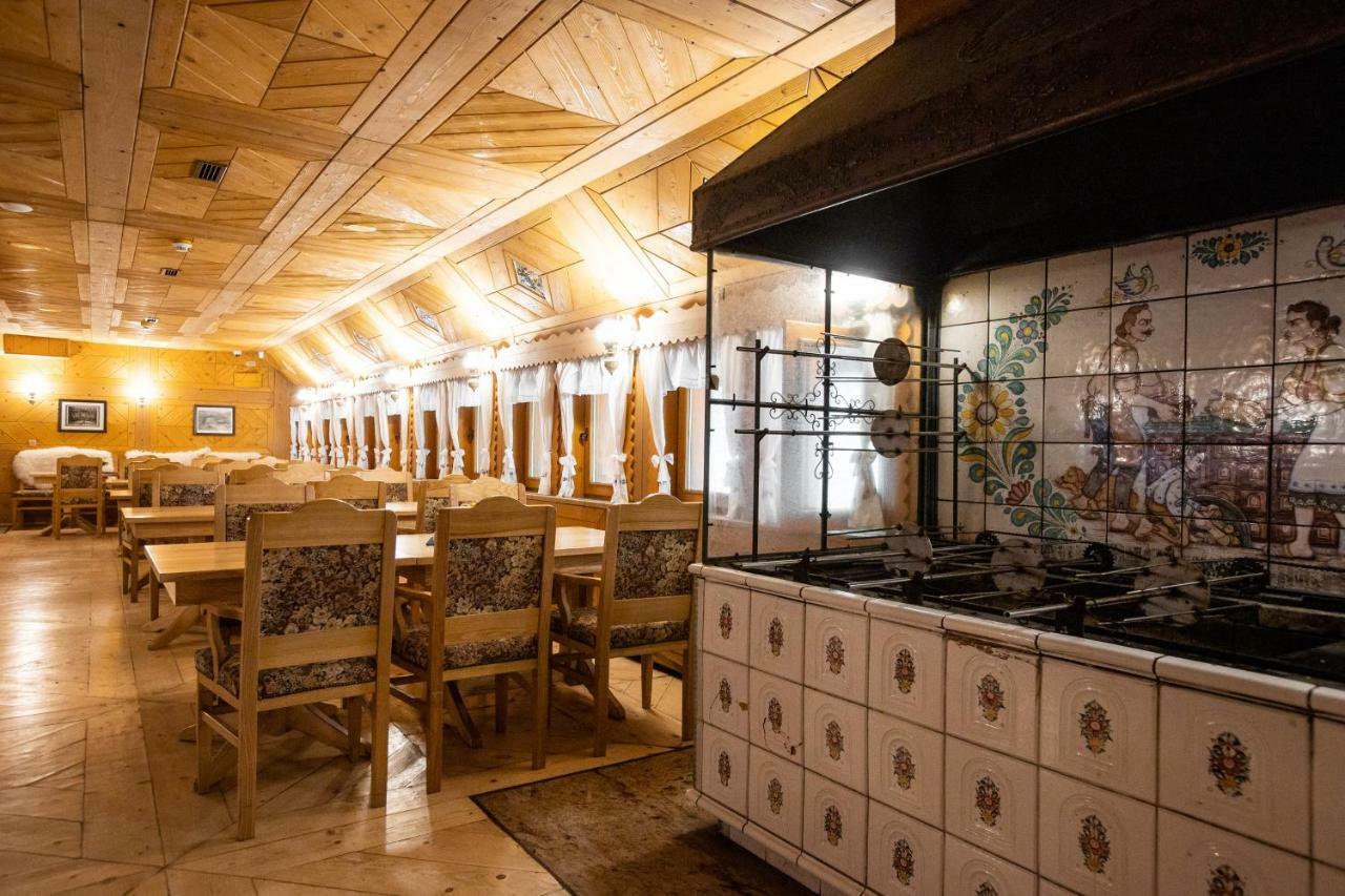 Koliba Expo Hotel Zelezna Bagian luar foto