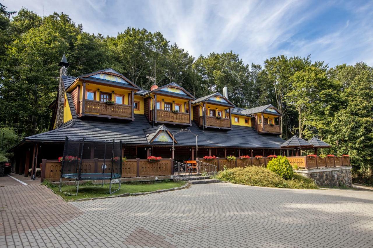 Koliba Expo Hotel Zelezna Bagian luar foto