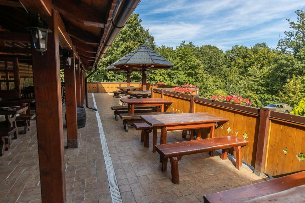 Koliba Expo Hotel Zelezna Bagian luar foto